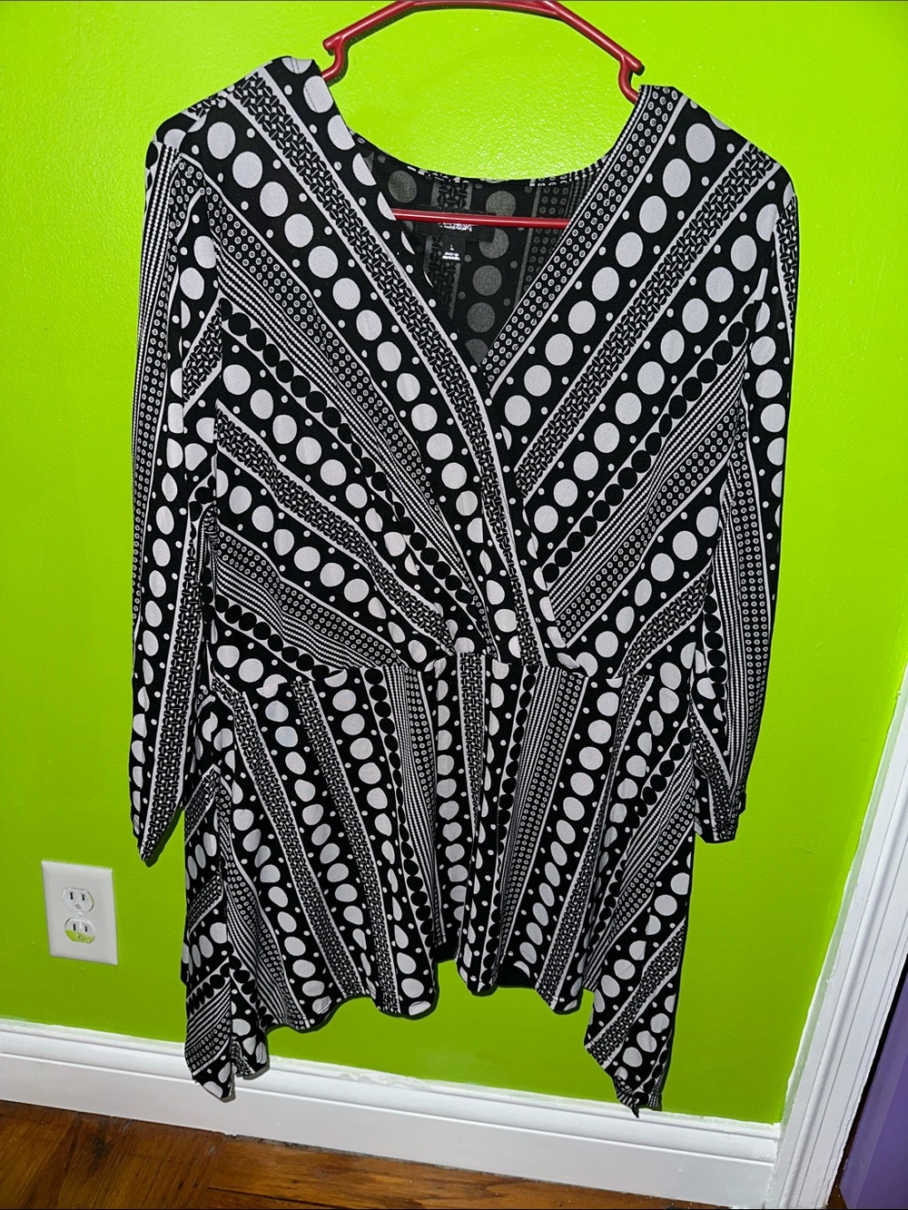Investments Black & White Geometric Wrap Tunic